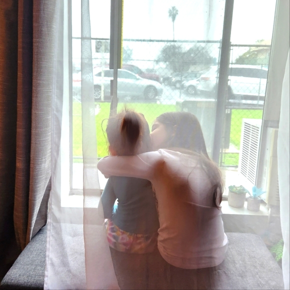 Meet your Posher, Julie - Picture 1 of 1